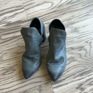 Bueno soft genuine leather ankle shoes size 38, US7.5